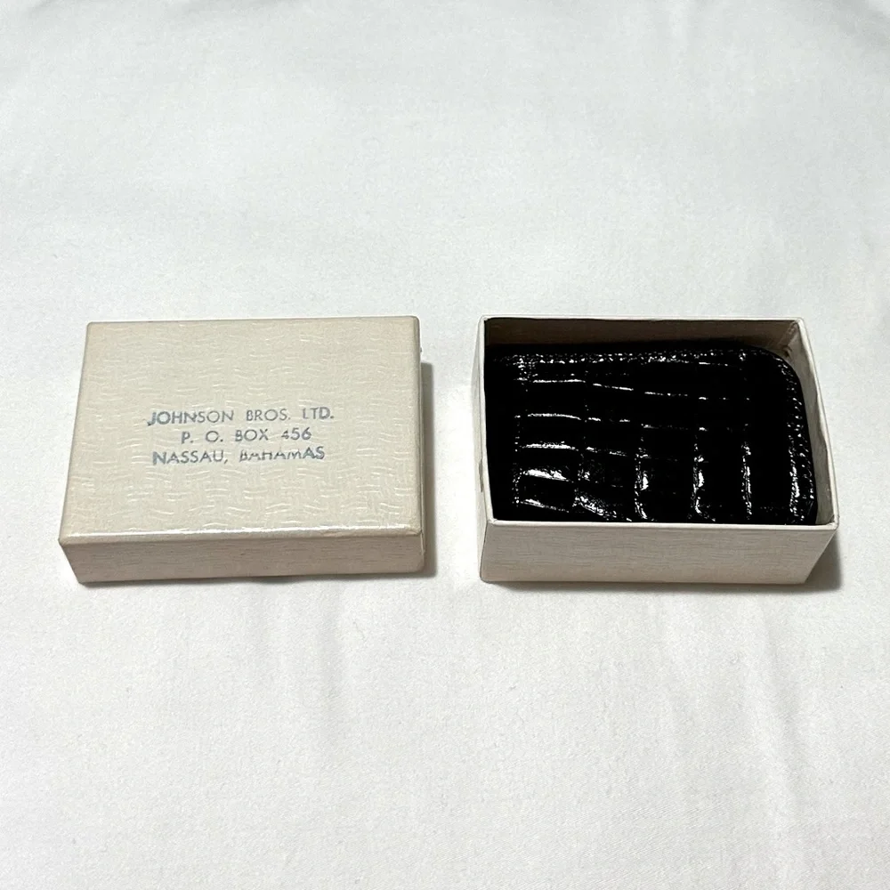 Genuine vintage JOHNSON BROS LTD black alligator magnetic money clip